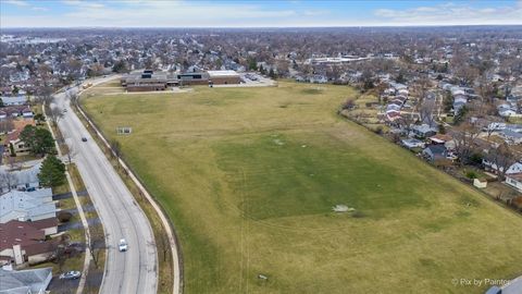 Tiny photo for 6 Juniper Court, Streamwood, IL 60107 (MLS # 12588220)