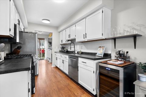 Tiny photo for 6 Juniper Court, Streamwood, IL 60107 (MLS # 12588220)