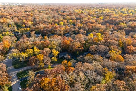 Tiny photo for 30 Regent Lane, Lincolnshire, IL 60069 (MLS # 12542656)