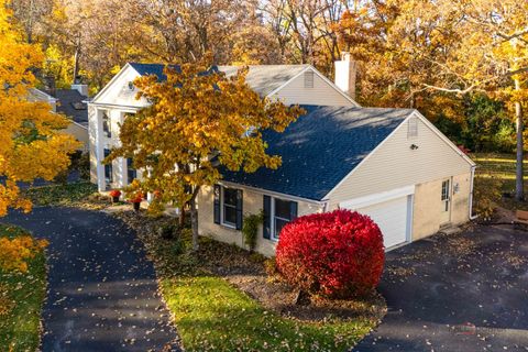 Tiny photo for 30 Regent Lane, Lincolnshire, IL 60069 (MLS # 12542656)