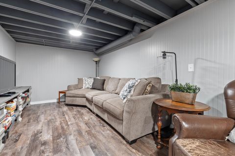 Tiny photo for 30 Regent Lane, Lincolnshire, IL 60069 (MLS # 12542656)