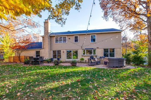 Tiny photo for 30 Regent Lane, Lincolnshire, IL 60069 (MLS # 12542656)