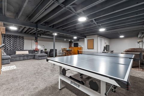 Tiny photo for 30 Regent Lane, Lincolnshire, IL 60069 (MLS # 12542656)