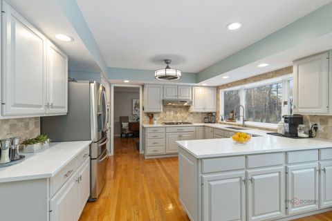 Tiny photo for 30 Regent Lane, Lincolnshire, IL 60069 (MLS # 12542656)