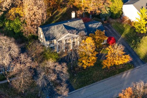 Tiny photo for 30 Regent Lane, Lincolnshire, IL 60069 (MLS # 12542656)