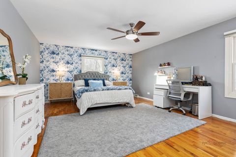 Tiny photo for 30 Regent Lane, Lincolnshire, IL 60069 (MLS # 12542656)