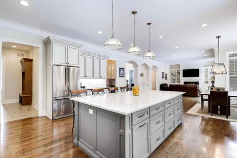 Tiny photo for 2403 Old Glenview Road, Wilmette, IL 60091 (MLS # 12579954)