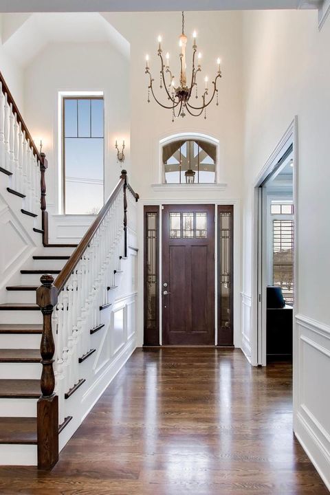 Tiny photo for 2403 Old Glenview Road, Wilmette, IL 60091 (MLS # 12579954)