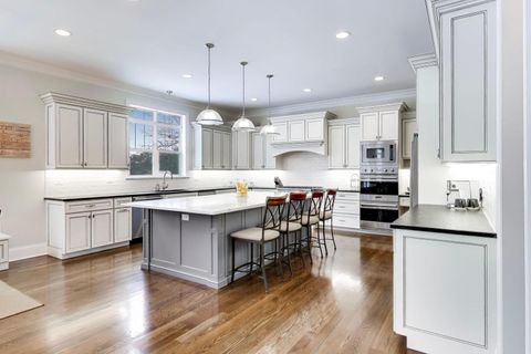 Tiny photo for 2403 Old Glenview Road, Wilmette, IL 60091 (MLS # 12579954)