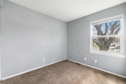 Tiny photo for 9 Fernwood Drive #N, Bolingbrook, IL 60440 (MLS # 12652195)