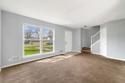 Tiny photo for 9 Fernwood Drive #N, Bolingbrook, IL 60440 (MLS # 12652195)