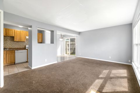 Tiny photo for 9 Fernwood Drive #N, Bolingbrook, IL 60440 (MLS # 12652195)