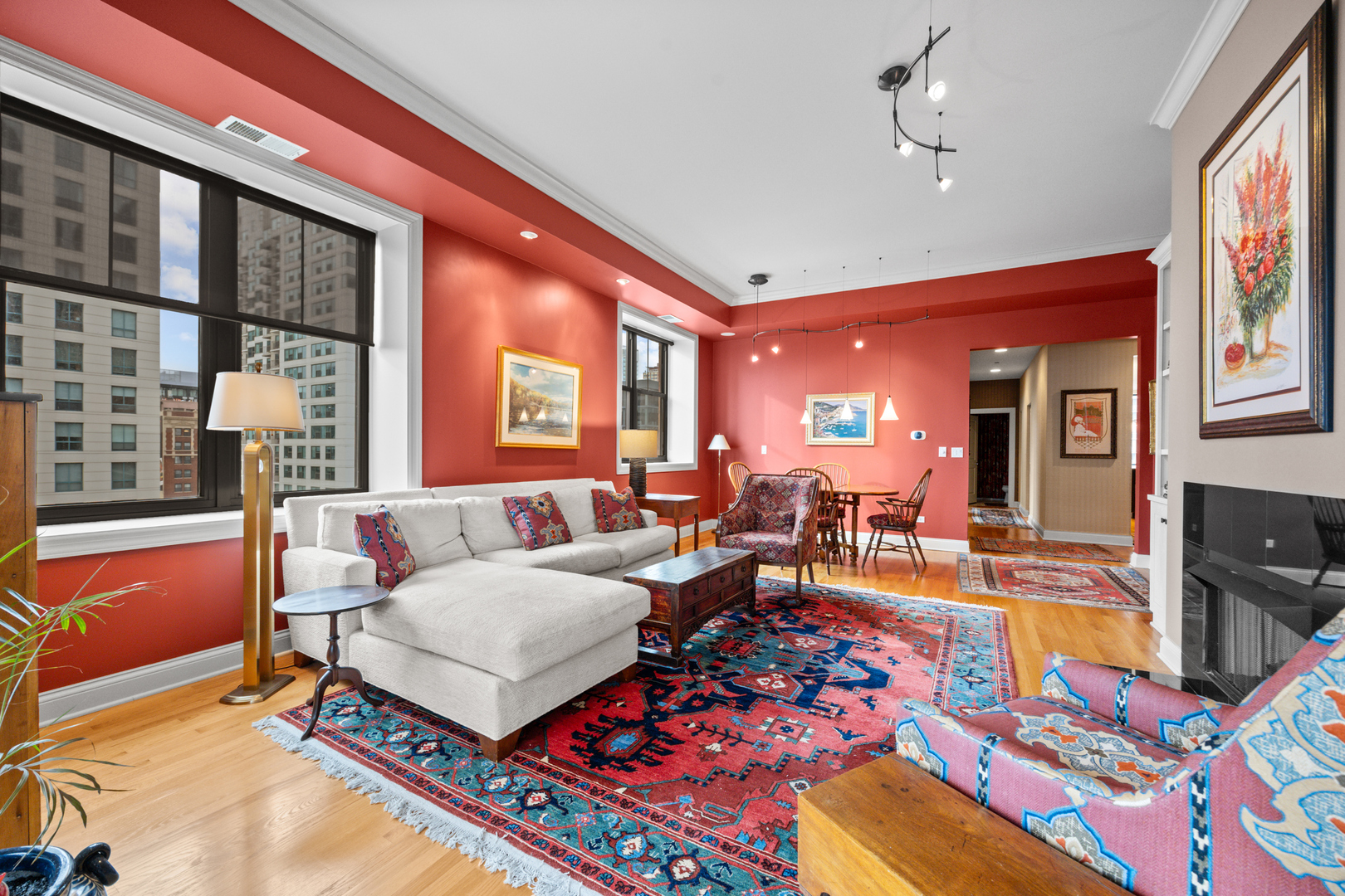 30 W Erie Street 1002