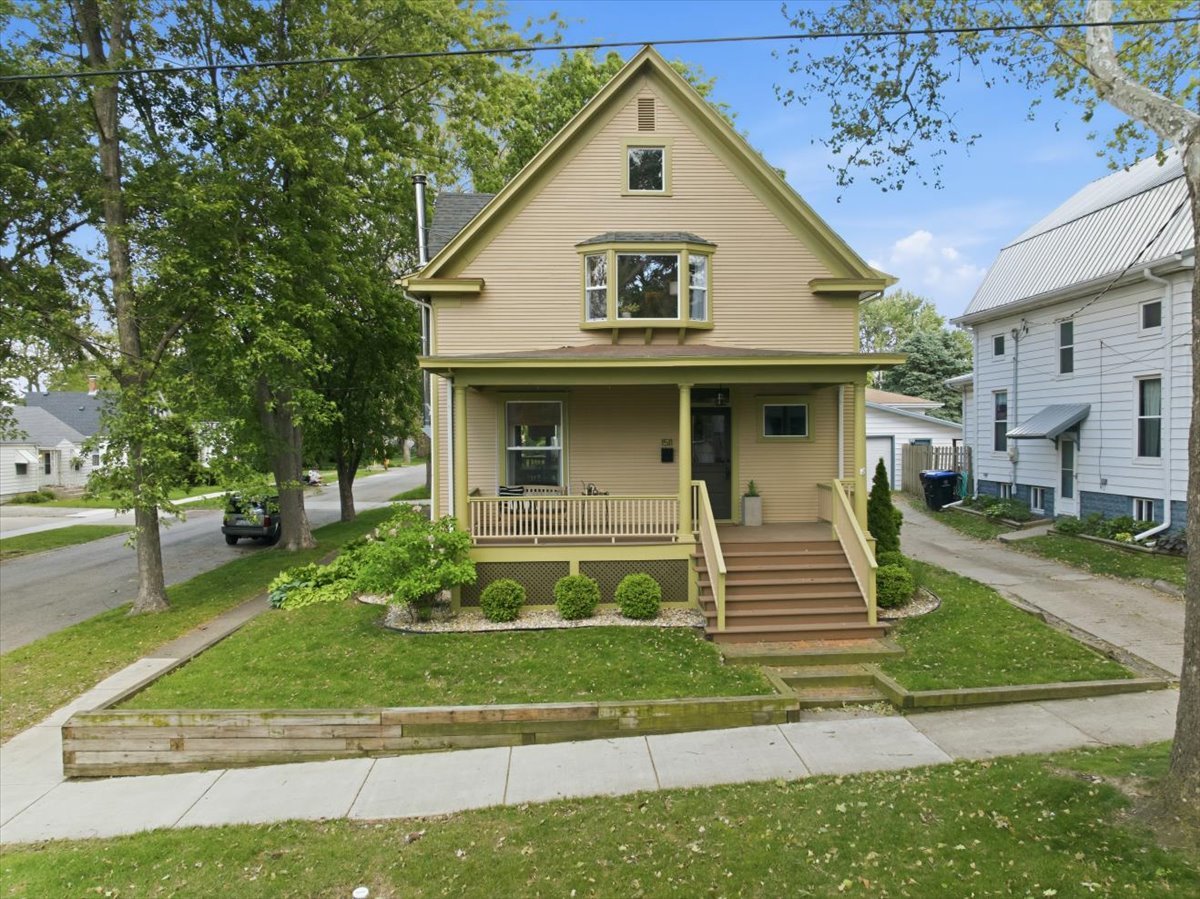 1511 N Lee Street