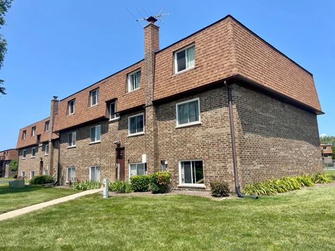 A home in Elk Grove Village