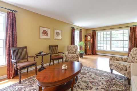 Tiny photo for 357 Roberts Road, Inverness, IL 60010 (MLS # 12660394)