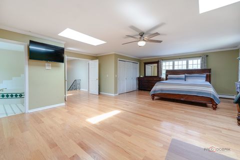 Tiny photo for 357 Roberts Road, Inverness, IL 60010 (MLS # 12660394)