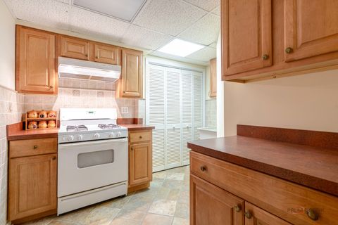 Tiny photo for 357 Roberts Road, Inverness, IL 60010 (MLS # 12660394)