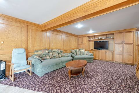 Tiny photo for 357 Roberts Road, Inverness, IL 60010 (MLS # 12660394)