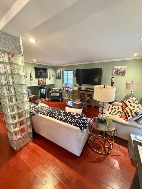 Tiny photo for 18559 Meadow Lane, Hazel Crest, IL 60429 (MLS # 12751378)