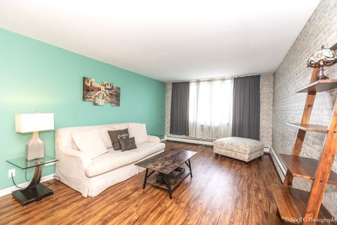 Tiny photo for 9745 S Karlov Avenue #607, Oak Lawn, IL 60453 (MLS # 12565636)