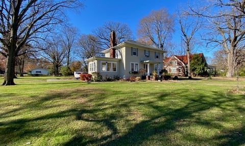 A home in Villa Grove