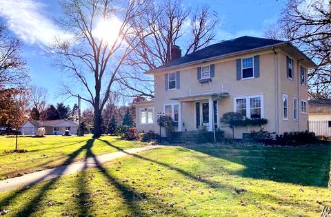 A home in Villa Grove