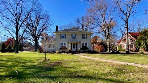 A home in Villa Grove