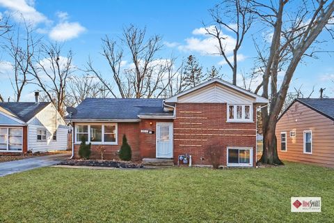 Photo of 2817 173rd Street, Hazel Crest, IL 60429 (MLS # 12542642)