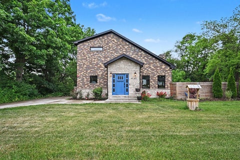 Photo of 19W676 99th Street, Lemont, IL 60439 (MLS # 12633267)