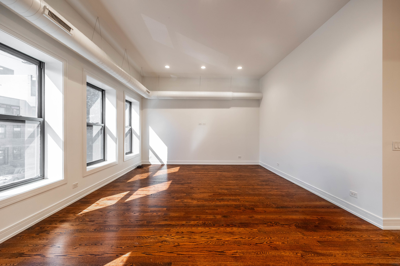 2500 W Chicago Avenue 2W