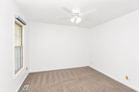 Tiny photo for 129 N Windsor Circle, Bloomingdale, IL 60108 (MLS # 12659982)