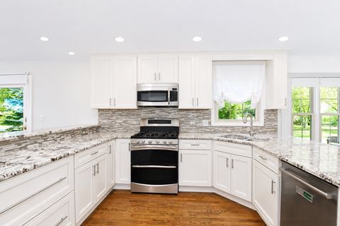 Tiny photo for 129 N Windsor Circle, Bloomingdale, IL 60108 (MLS # 12659982)