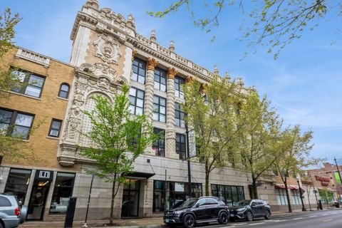 Photo of 1635 W Belmont Avenue #320, Chicago, IL 60657 (MLS # 12630902)
