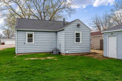 Tiny photo for 415 PERSHING Avenue, Machesney Park, IL 61115 (MLS # 12616015)