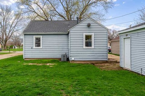 Tiny photo for 415 PERSHING Avenue, Machesney Park, IL 61115 (MLS # 12616015)