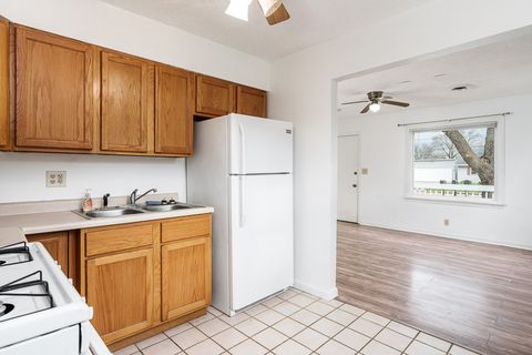 Tiny photo for 415 PERSHING Avenue, Machesney Park, IL 61115 (MLS # 12616015)