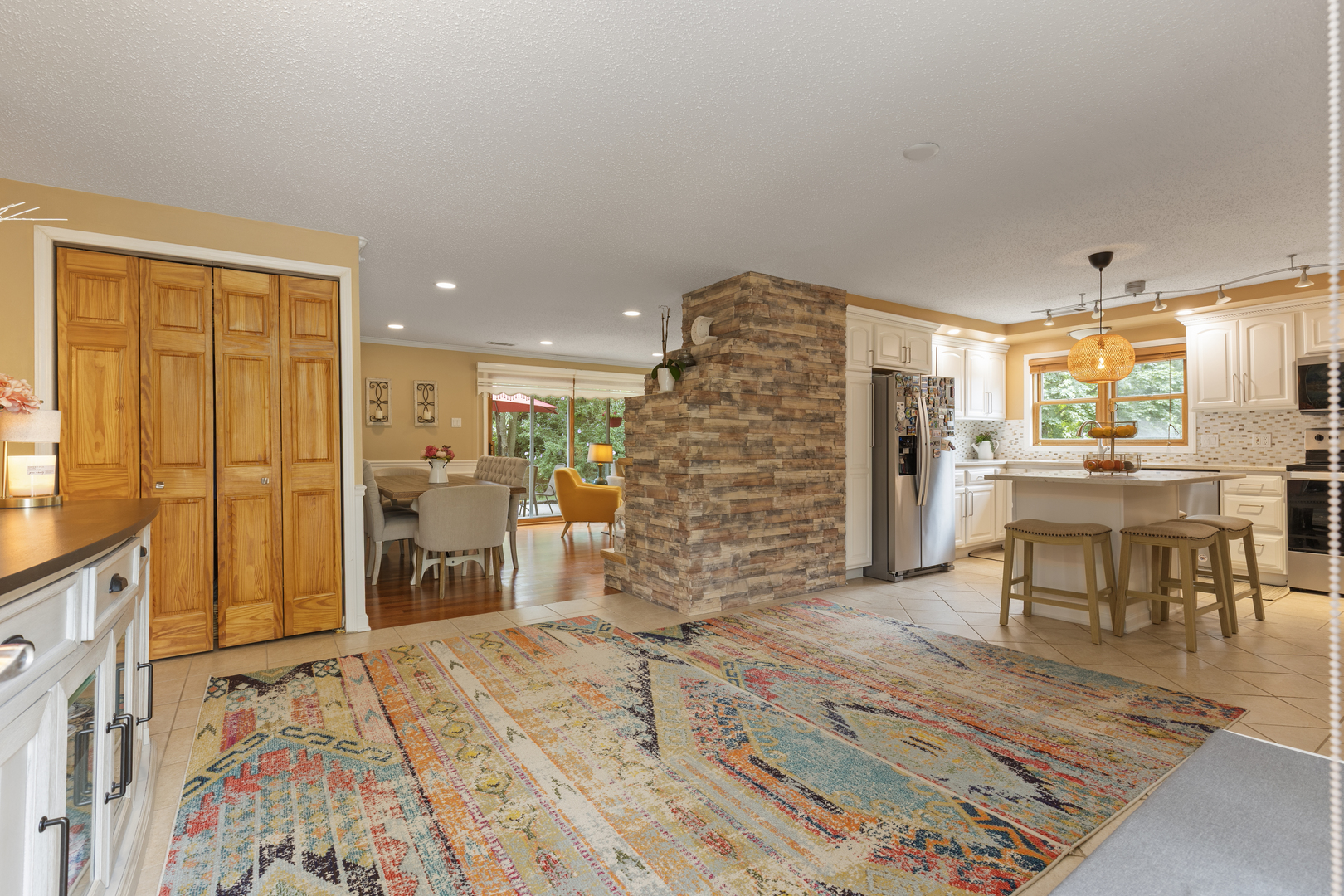 1701 W Schaumburg Road