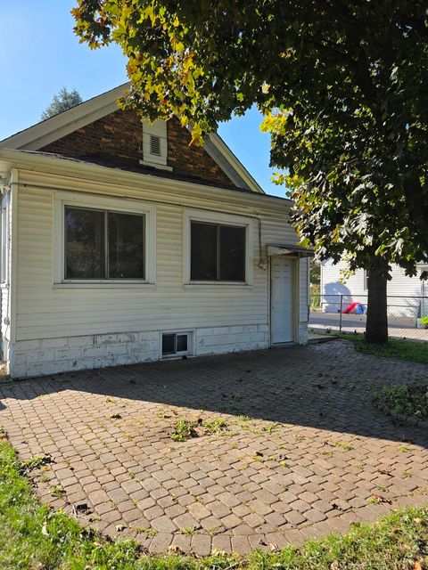 Tiny photo for 725 Chase Avenue, Joliet, IL 60432 (MLS # 12508687)