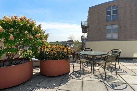 Tiny photo for 1236 Chicago Avenue #403, Evanston, IL 60202 (MLS # 12592468)