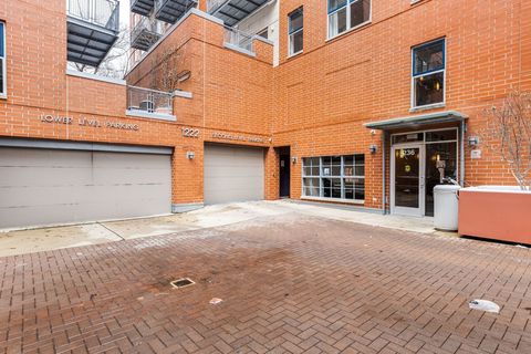 Tiny photo for 1236 Chicago Avenue #403, Evanston, IL 60202 (MLS # 12592468)