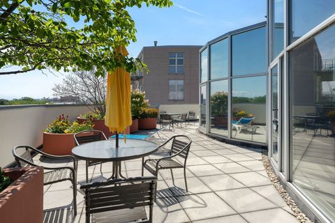 Tiny photo for 1236 Chicago Avenue #403, Evanston, IL 60202 (MLS # 12592468)