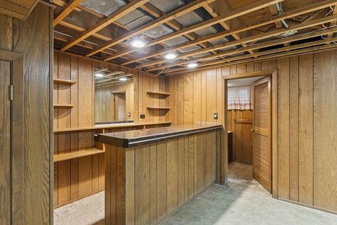 Tiny photo for 2007 E Robinhood Lane, Arlington Heights, IL 60004 (MLS # 12593223)