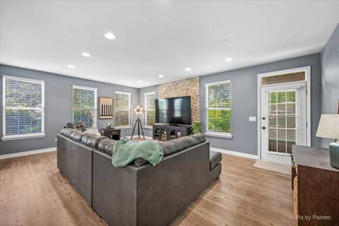 Tiny photo for 1949 Blackberry Lane #1949, Hoffman Estates, IL 60169 (MLS # 12704562)
