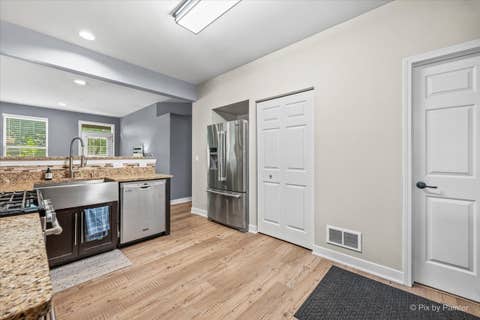 Tiny photo for 1949 Blackberry Lane #1949, Hoffman Estates, IL 60169 (MLS # 12704562)