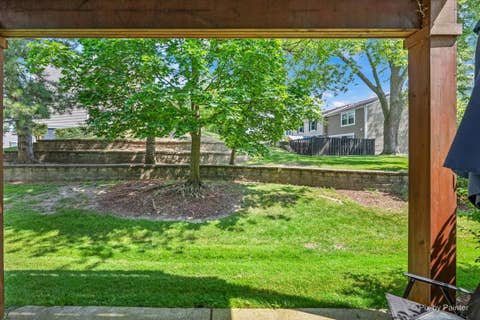 Tiny photo for 1949 Blackberry Lane #1949, Hoffman Estates, IL 60169 (MLS # 12704562)
