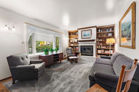 Tiny photo for 9305 S 78th Avenue, Hickory Hills, IL 60457 (MLS # 12442755)