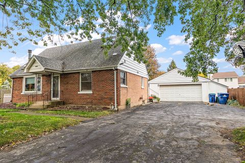 Tiny photo for 9305 S 78th Avenue, Hickory Hills, IL 60457 (MLS # 12442755)