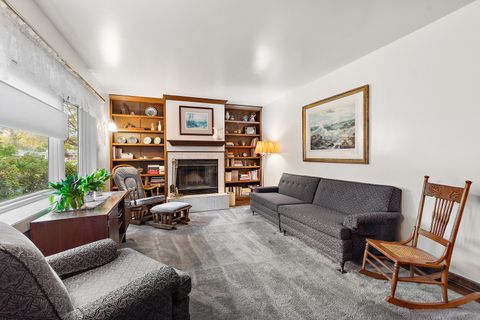 Tiny photo for 9305 S 78th Avenue, Hickory Hills, IL 60457 (MLS # 12442755)