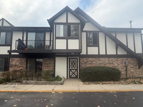 Photo of 240 George Street #240B, Bensenville, IL 60106 (MLS # 12796368)